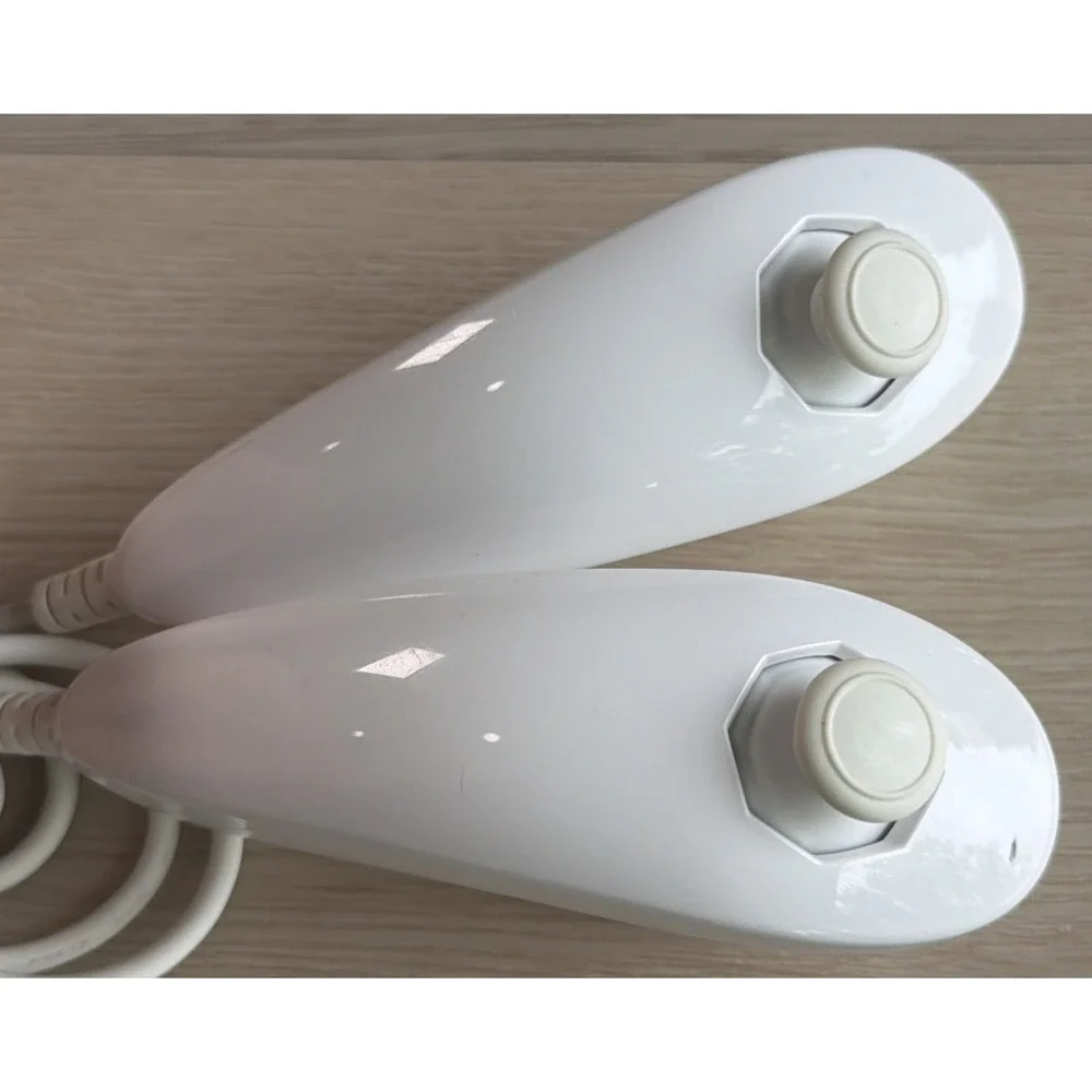 Lot Of 2 Official OEM Nintendo Wii Nunchucks Controllers
